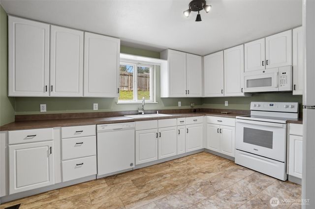 403 S Lafayette Avenue, Bremerton, WA 98312