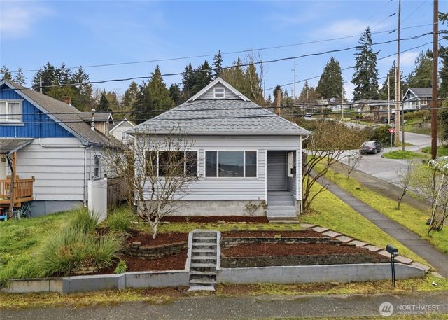 403 S Lafayette Avenue, Bremerton, WA 98312