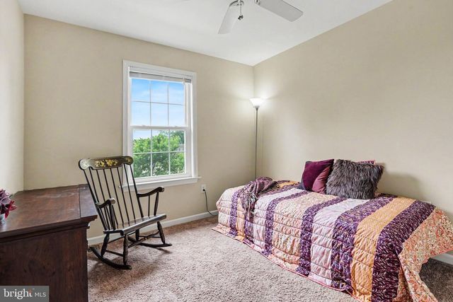 2252 IONOFF RD, Harrisburg, PA 17110