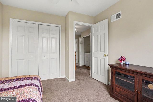 2252 IONOFF RD, Harrisburg, PA 17110