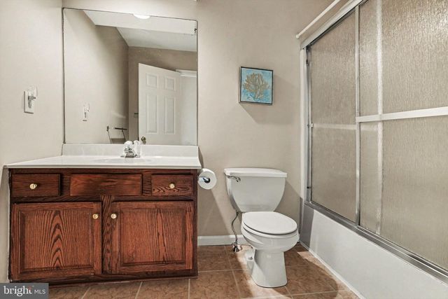 2252 IONOFF RD, Harrisburg, PA 17110