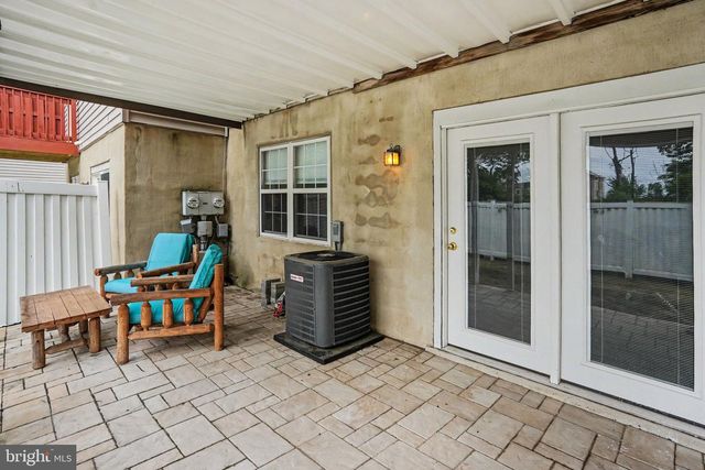 2252 IONOFF RD, Harrisburg, PA 17110