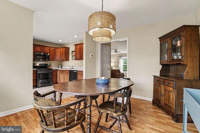 2252 IONOFF RD, Harrisburg, PA 17110