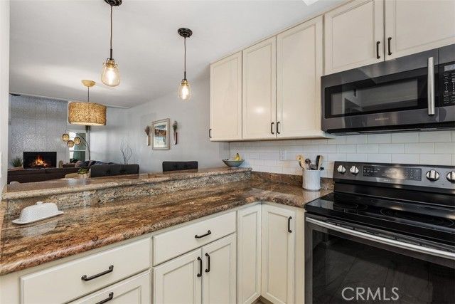 17930 Villamoura, Poway, CA 92064