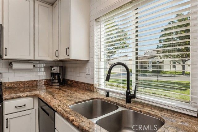 17930 Villamoura, Poway, CA 92064