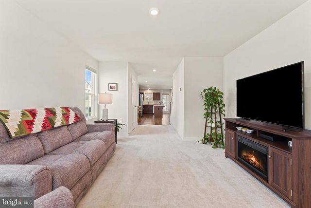 84 DUNSTER ST, Martinsburg, WV 25405