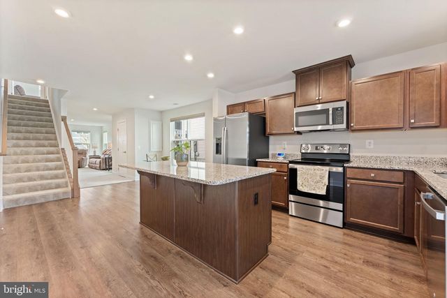 84 DUNSTER ST, Martinsburg, WV 25405