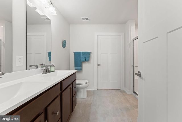 84 DUNSTER ST, Martinsburg, WV 25405