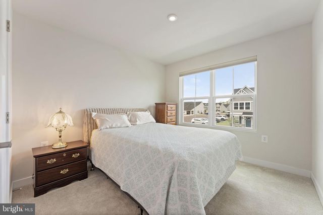 84 DUNSTER ST, Martinsburg, WV 25405