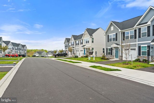 84 DUNSTER ST, Martinsburg, WV 25405