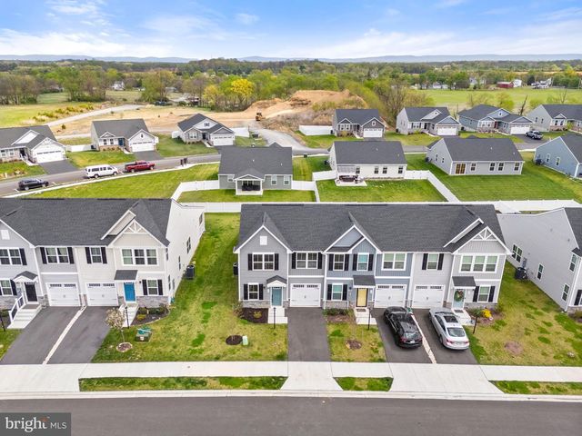 84 DUNSTER ST, Martinsburg, WV 25405