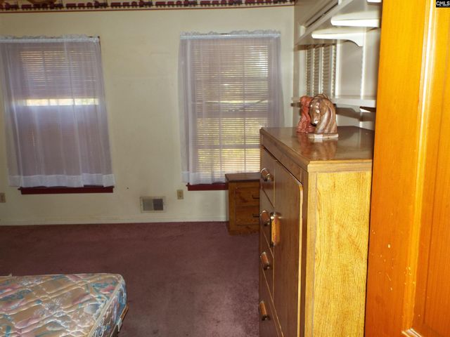 586 Beverly Hills Road Street, Camden, SC 29020