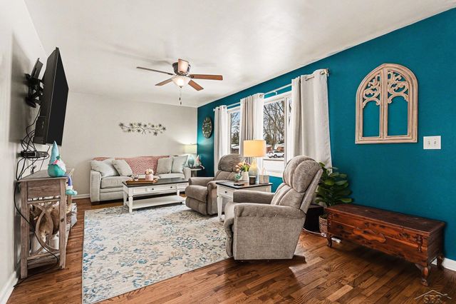 5335 Glenfield Drive, Saginaw Twp, MI 48638