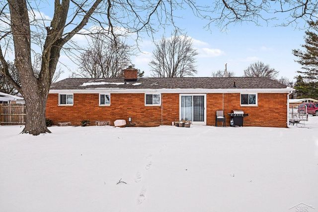 5335 Glenfield Drive, Saginaw Twp, MI 48638
