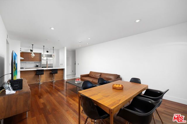 159 W Green Street 304A, Pasadena, CA 91105