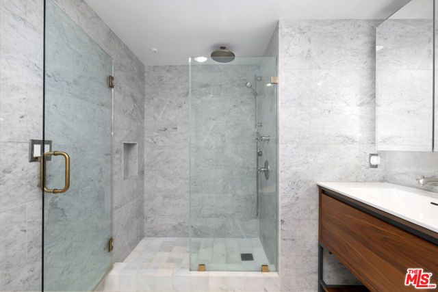 159 W Green Street 304A, Pasadena, CA 91105