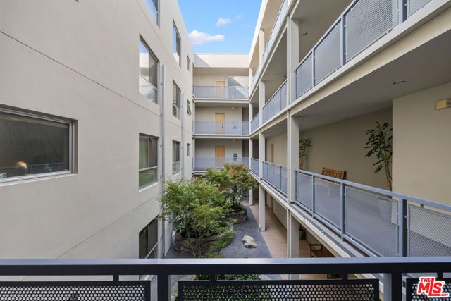 159 W Green Street 304A, Pasadena, CA 91105