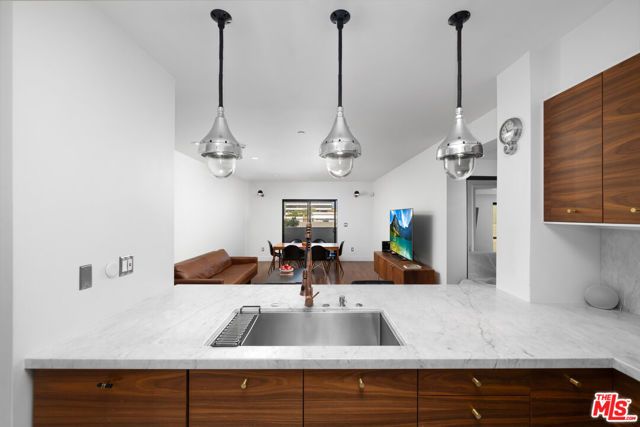 159 W Green Street 304A, Pasadena, CA 91105