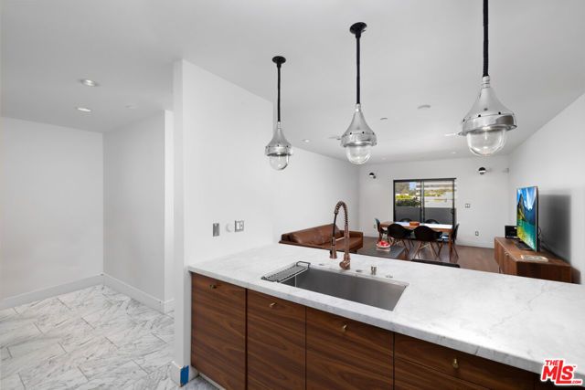 159 W Green Street 304A, Pasadena, CA 91105