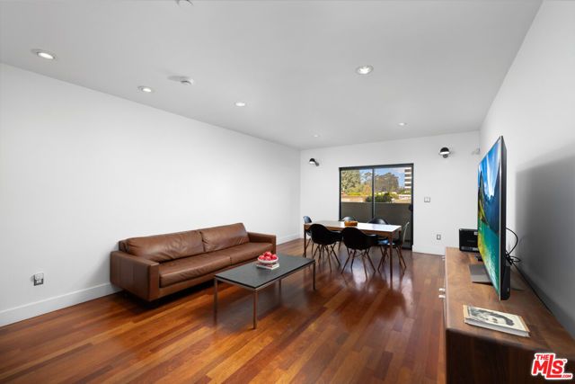 159 W Green Street 304A, Pasadena, CA 91105