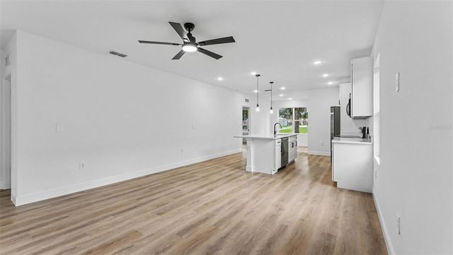 519 N 6TH STREET, Haines City, FL 33844