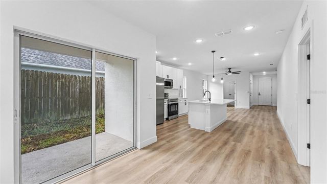 519 N 6TH STREET, Haines City, FL 33844