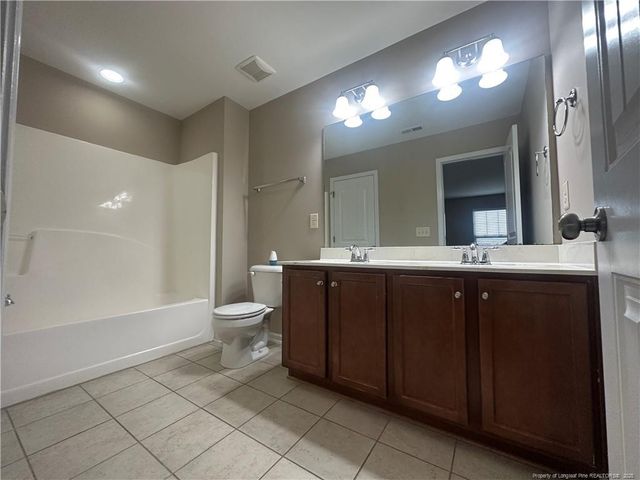 743 Shoals Lake Drive, Fuquay Varina, NC 27526