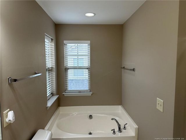 743 Shoals Lake Drive, Fuquay Varina, NC 27526