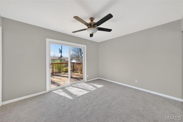 2318 La Cuesta Drive, Florissant, MO 63031