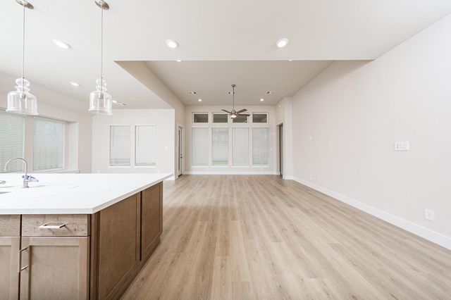 41422 Threadgill Way, Montgomery, TX 77316