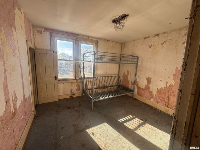 717 HILLYER Street, Pekin, IL 61554