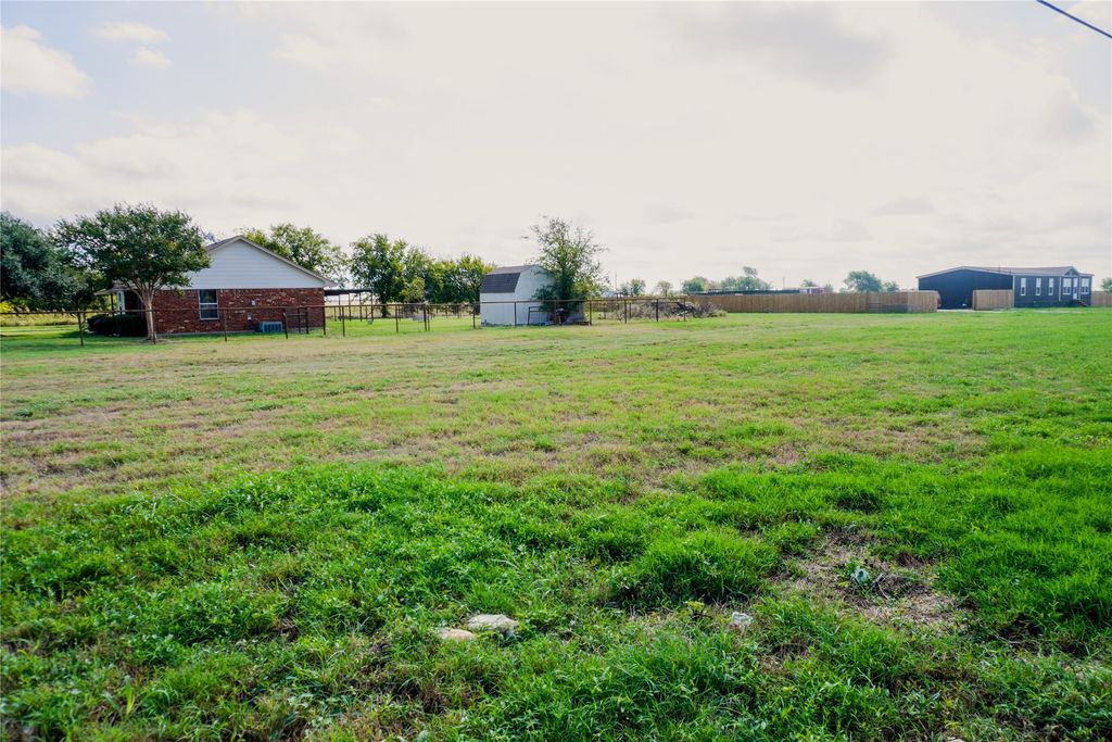 10720 Expedition Drive, Godley, TX 76044 — photo 5
