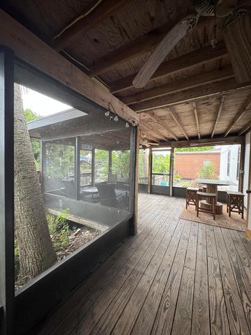 9636 SW Adams Street, Okeechobee, FL 34974