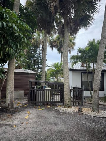 9636 SW Adams Street, Okeechobee, FL 34974