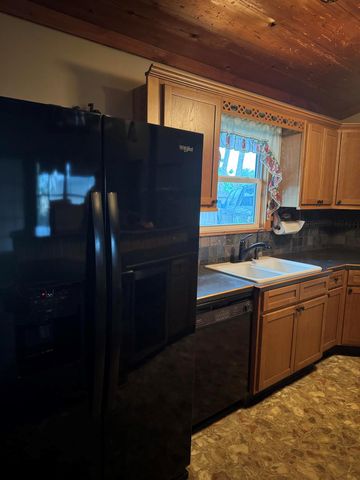 9636 SW Adams Street, Okeechobee, FL 34974