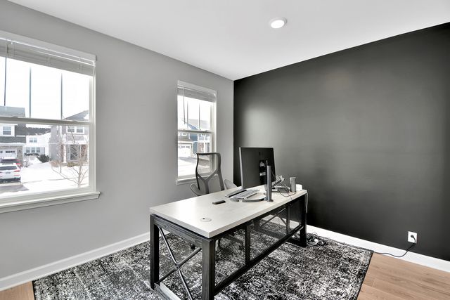 2 Potter Court, Hawthorn Woods, IL 60047