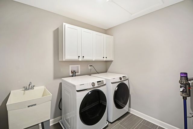 2 Potter Court, Hawthorn Woods, IL 60047