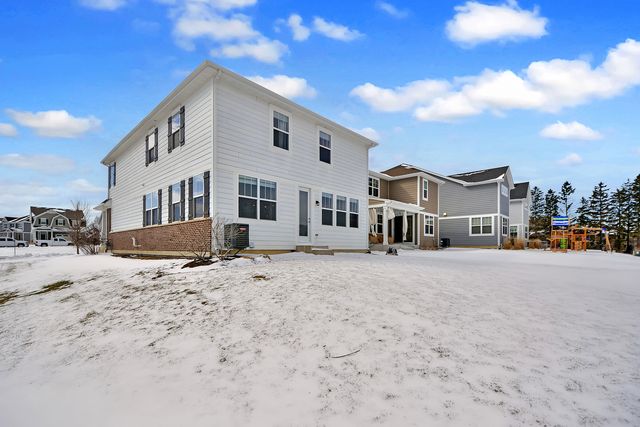 2 Potter Court, Hawthorn Woods, IL 60047