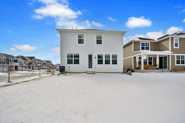 2 Potter Court, Hawthorn Woods, IL 60047