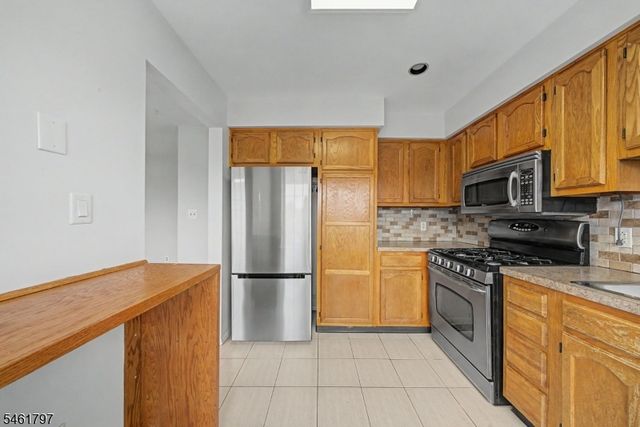251 Broadmoor-3 3, Union Twp., NJ 07083