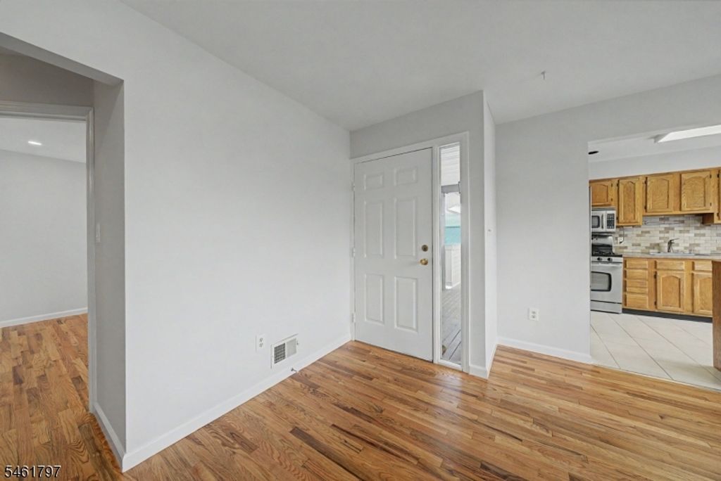 251 Broadmoor-3 3, Union Twp., NJ 07083 — photo 3