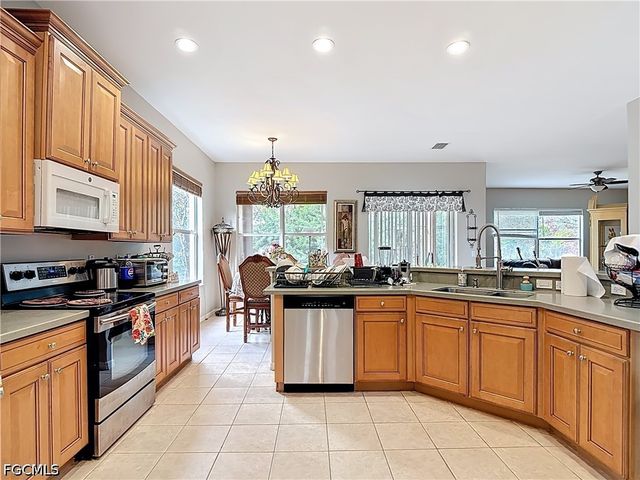 12596 Ivory Stone LOOP, Fort Myers, FL 33913