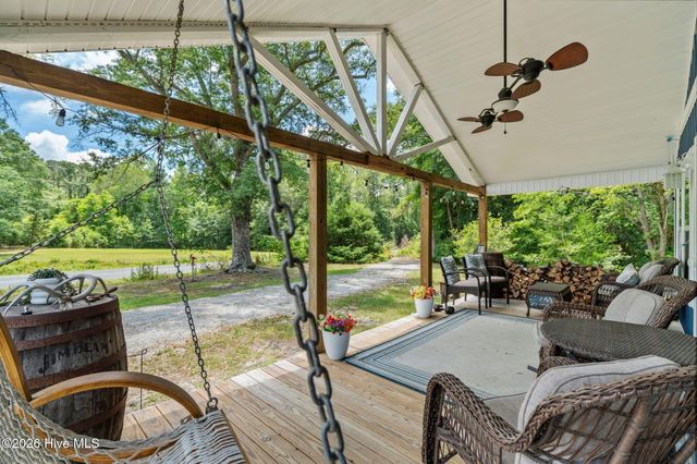 296 Middle River Road NE, Supply, NC 28462