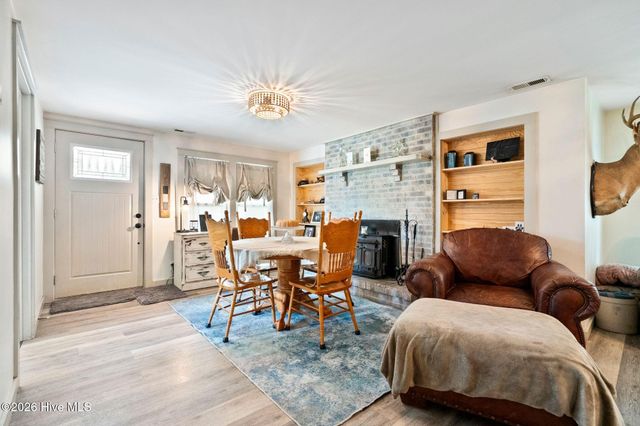 296 Middle River Road NE, Supply, NC 28462