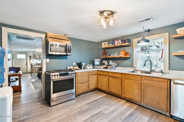 296 Middle River Road NE, Supply, NC 28462