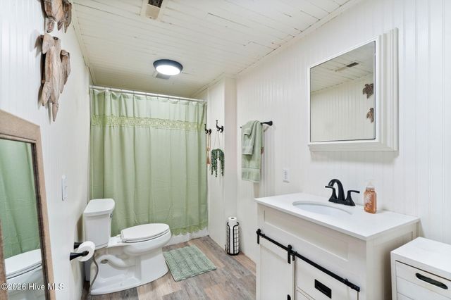 296 Middle River Road NE, Supply, NC 28462