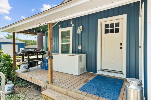 296 Middle River Road NE, Supply, NC 28462