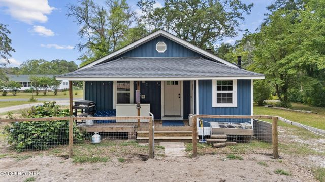 296 Middle River Road NE, Supply, NC 28462