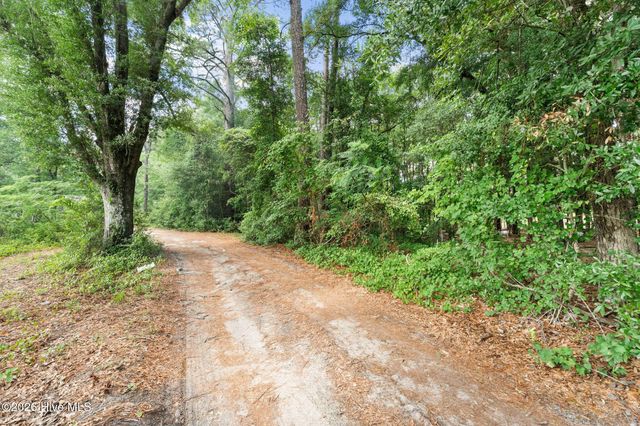 296 Middle River Road NE, Supply, NC 28462