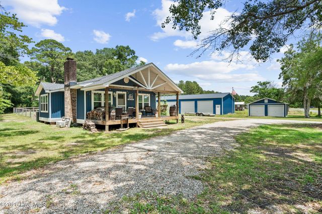 296 Middle River Road NE, Supply, NC 28462